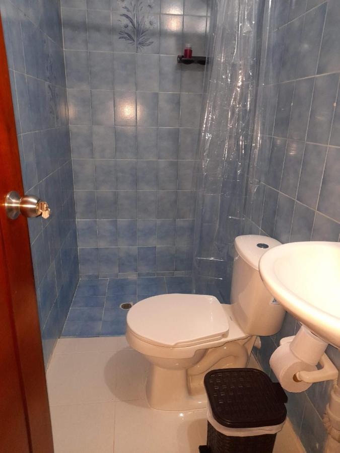 Road Living Home Medellin Bagian luar foto