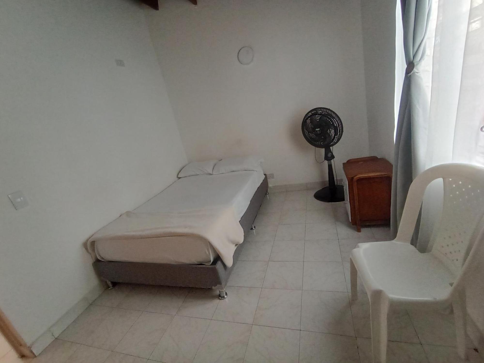 Road Living Home Medellin Bagian luar foto